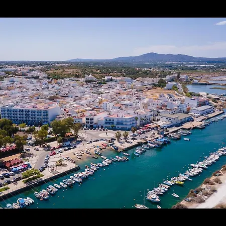 別荘 Stunning House With Rooftop And Pool By Lovelystay フゼタ