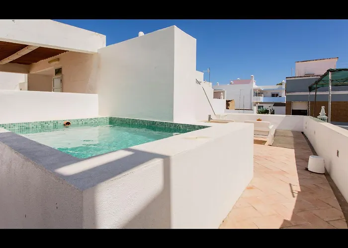 Stunning House With Rooftop And Pool By Lovelystay 別荘 *