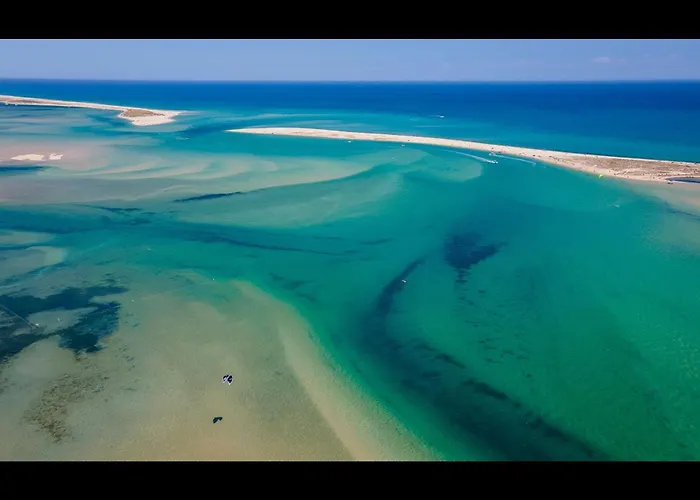 Stunning House With Rooftop And Pool By Lovelystay